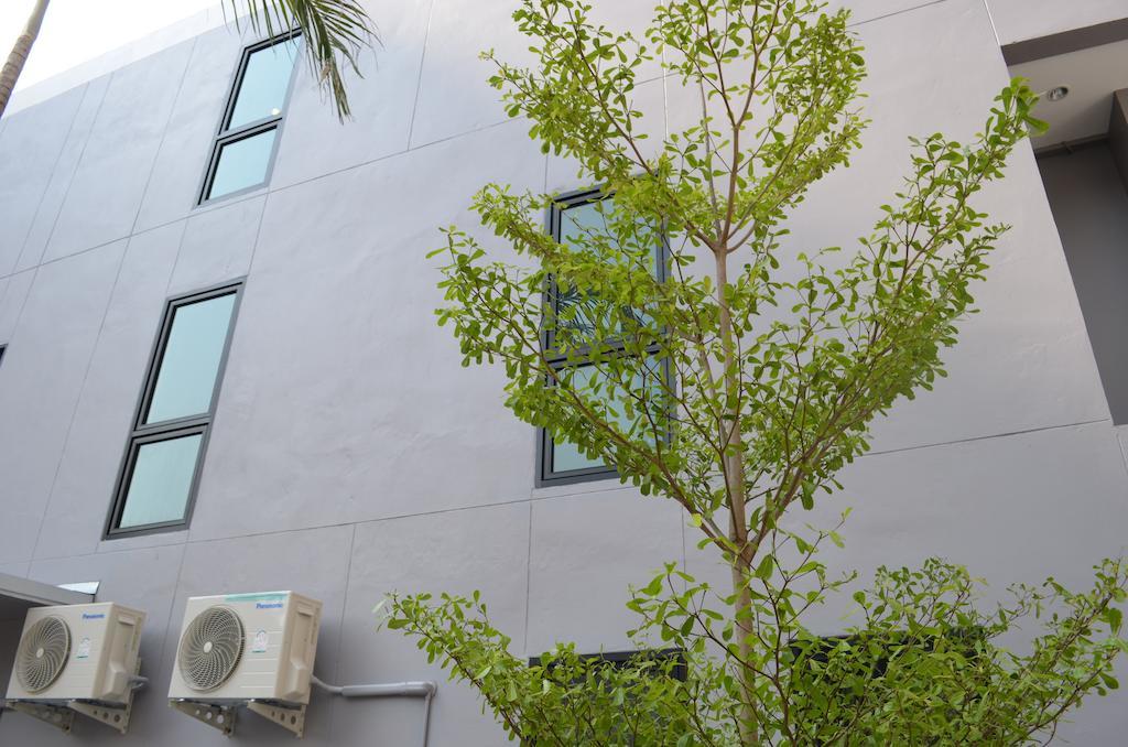 Varinda Hostel Bangkok Ngoại thất bức ảnh