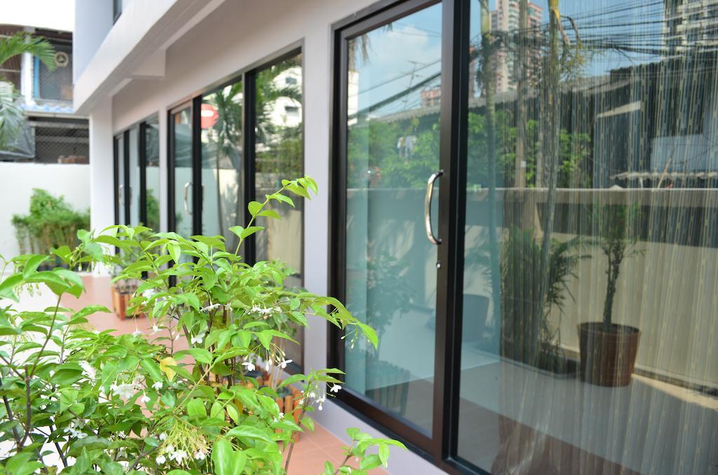 Varinda Hostel Bangkok Ngoại thất bức ảnh