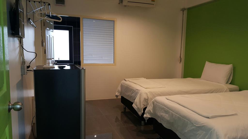 Varinda Hostel Bangkok Ngoại thất bức ảnh