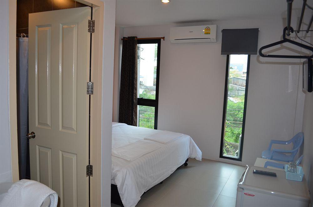 Varinda Hostel Bangkok Ngoại thất bức ảnh