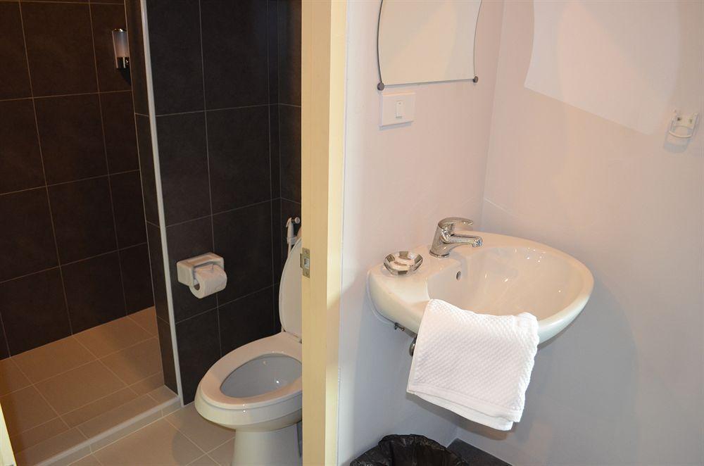 Varinda Hostel Bangkok Ngoại thất bức ảnh