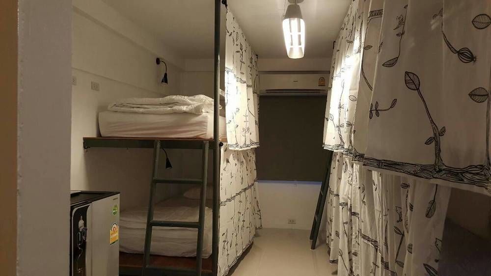 Varinda Hostel Bangkok Ngoại thất bức ảnh