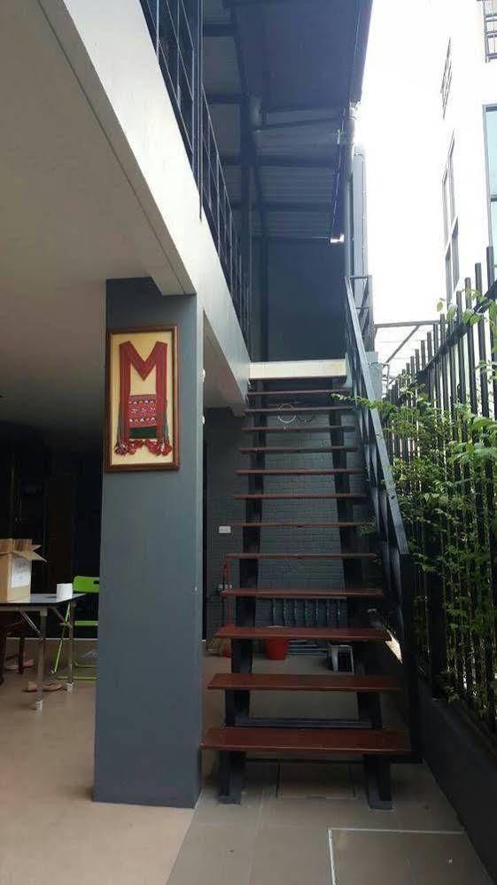 Varinda Hostel Bangkok Ngoại thất bức ảnh
